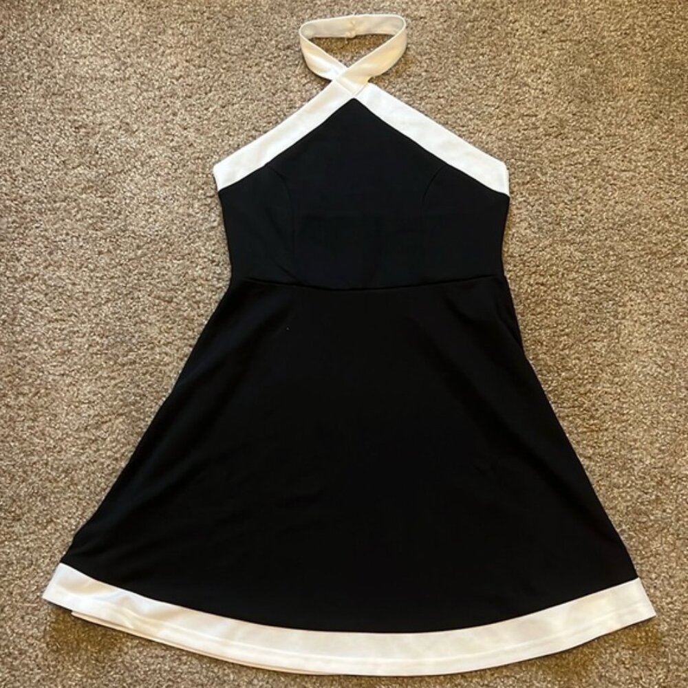Shien Black and White Fit‎ and Flare Halter Dress Large